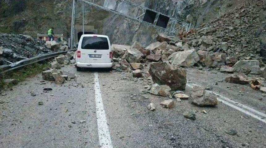 Belediye Vanspor Taraftarlar Derneği Başkanı Ren&ccedil;ber, Trafik Kazası Ge&ccedil;irdi