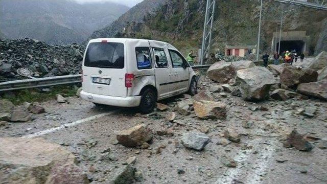 Belediye Vanspor Taraftarlar Derneği Başkanı Rençber, Trafik Kazası Geçirdi