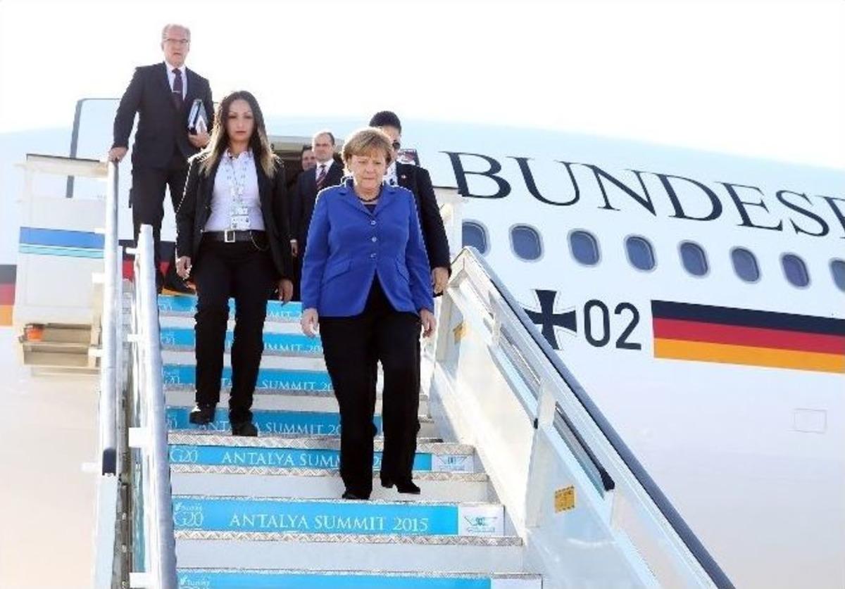 Almanya Başbakanı Angela Merkel Antalya&rsquo;da