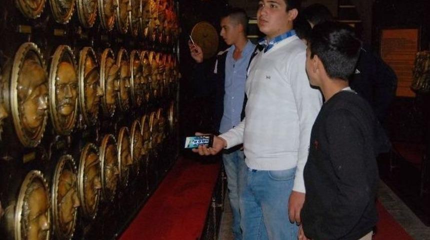 Tarihi Kaleye Bir Haftada 7 Bin Ziyaret&ccedil;i