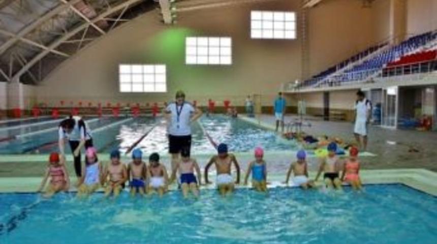 Belediye Kış Spor Okulları Faaliyete Ge&ccedil;ti