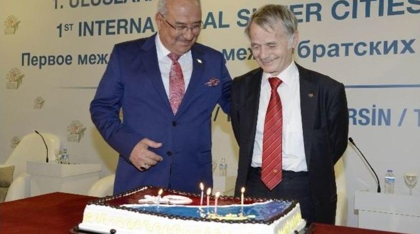 Kırımoğlu Yeni Yaşını Mersin&rsquo;de Kutladı