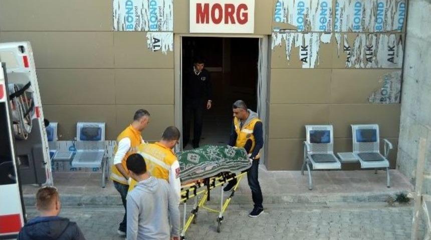 Ayvalık&rsquo;ta Vurgun Yiyen İki Dalgı&ccedil;tan Biri Hayatını Kaybetti