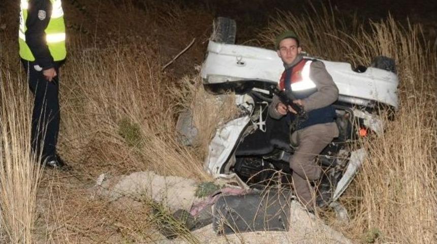 Otomobil Şarampole Takla Attı: 1 Yaralı