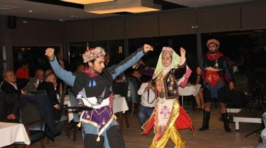 İstanbul&rsquo;daki Aydınlılar Kuruluş Gecesinde Buluştu