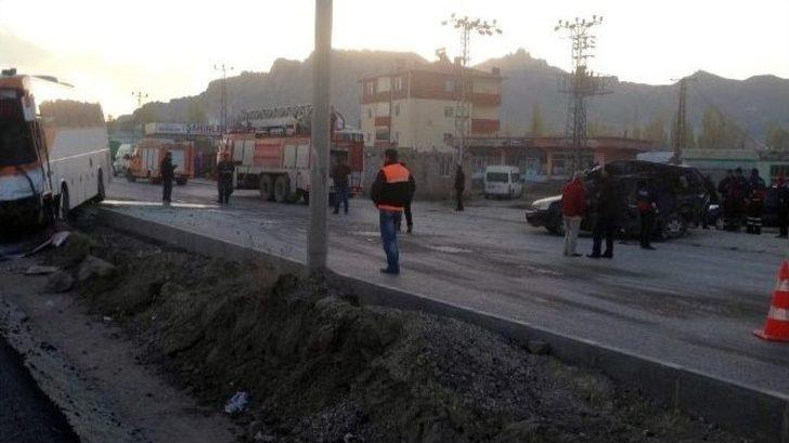 Ağrı’da İran Plakalı Otobüs, Hafif Ticari Araçla Çarpıştı: 7 Ölü, 1 Yaralı G1
