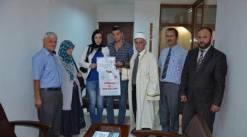 Almanya Vatandaşı Essica Illner M&uuml;sl&uuml;man Oldu