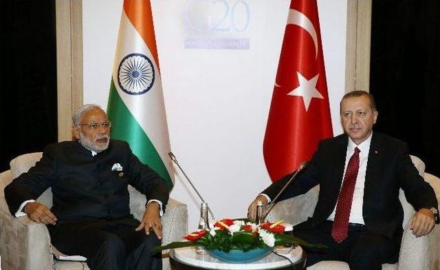 Cumhurbaşkanı Erdoğan, Hindistan Başbakanı Narendra Modi İle Görüştü