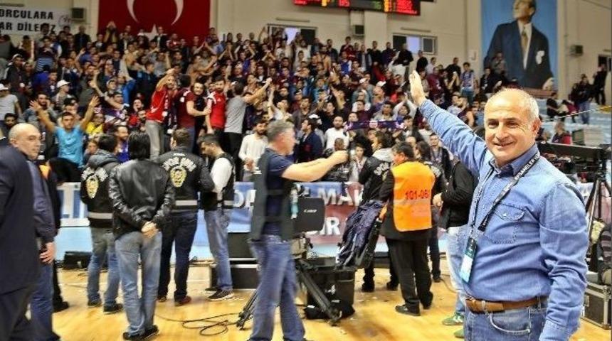 Akg&uuml;n: "bu Takıma İnanıyorum"