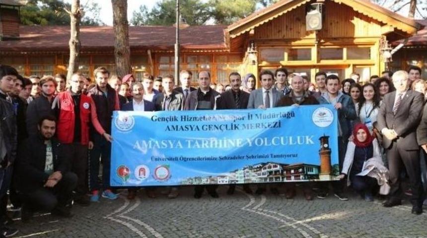 Vali &Ccedil;omaktekin Gen&ccedil;lerle Buluştu