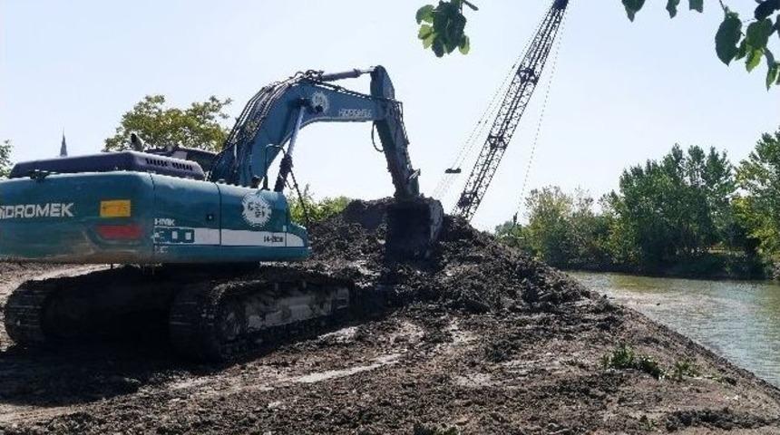 Edirne&rsquo;den İstanbul&rsquo;a G&uuml;nde 200 Vagon Kum Satılacak