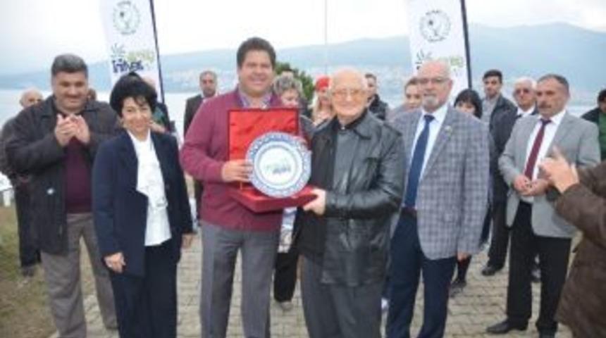 Zeytin Festivali M&uuml;badele G&ouml;&ccedil;menlerini Buluşturdu