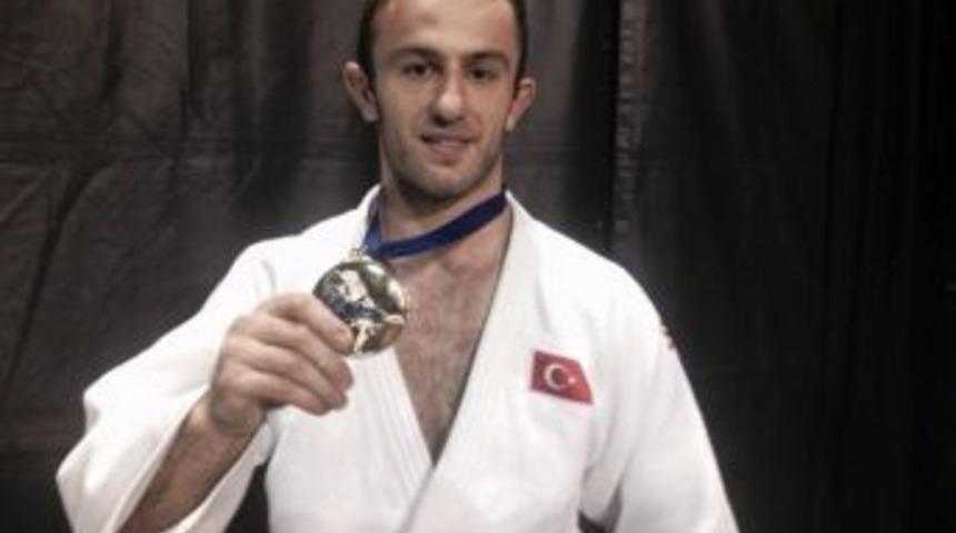 Kağıtpsorlu Judocu, Okyanusya&rsquo;dan Altın İle D&ouml;nd&uuml;