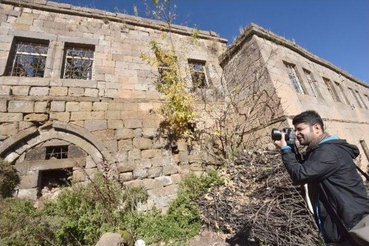 (özel Haber) Bitlis’teki Tarihi Evler Fotoğraflandı G3