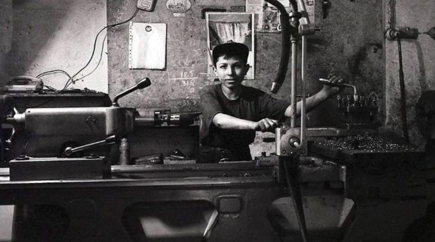 &ldquo;kentleşme S&uuml;recinde &Ccedil;ocuk İş&ccedil;iler&rdquo; Sergisi Yt&uuml;&rsquo;de