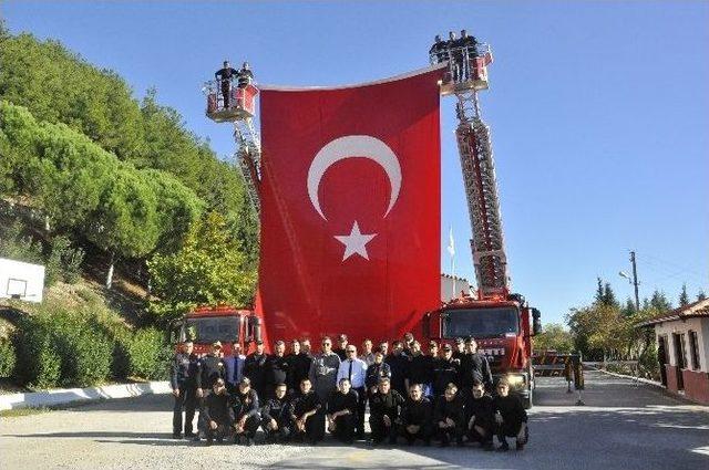 Yeni İtfaiye Araçları İlçelere Gönderildi