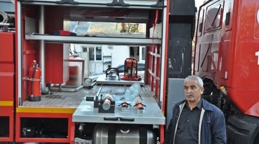 G&ouml;lbaşı Belediyesi İtfaiyesi&rsquo;ne Yeni Ekipmanlar Alındı