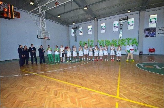 Foça Basketbol 2’de 2 Yaptı