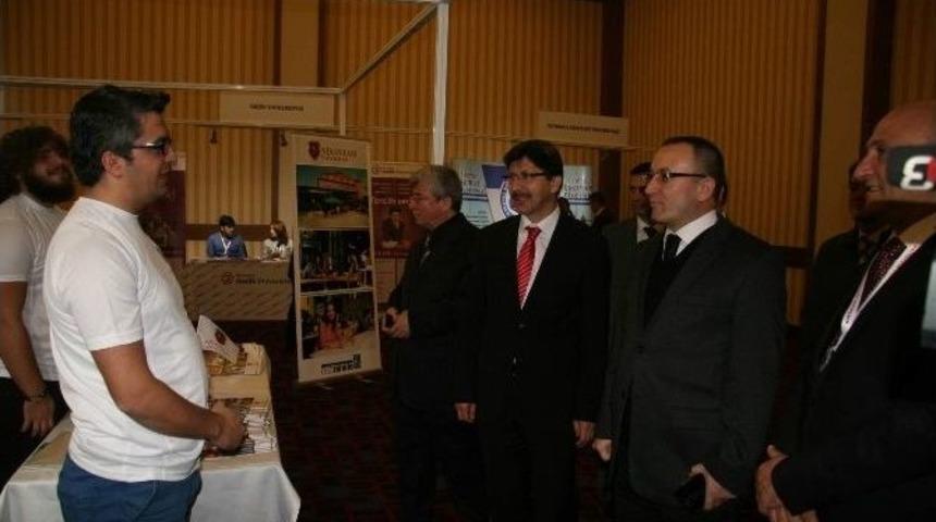 Nişantaşı &Uuml;niversitesi Afyonkarahisar&rsquo;da &Uuml;niversite Tercih Fuarına Katıldı