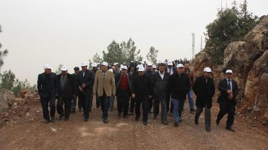 Başkan Kara, Muhtarlara Resul Osman Dağı Mesire Alanına Gezi D&uuml;zenledi