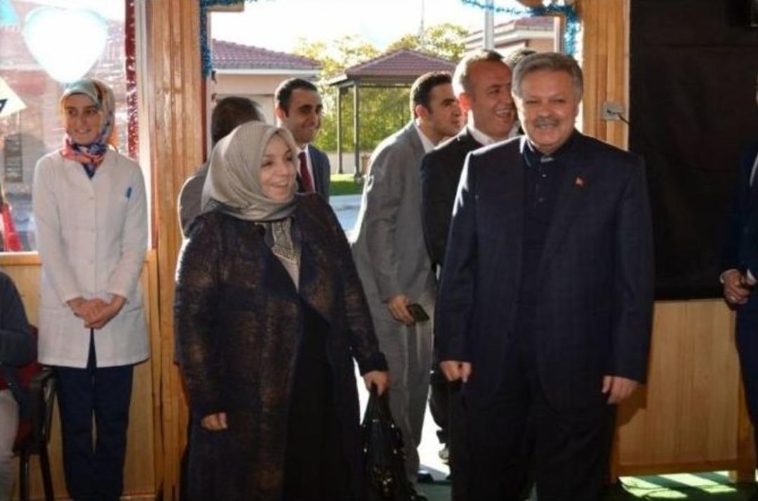 Vali Kahraman&rsquo;a Ziyareti Sırasında S&uuml;rpriz Yapıldı