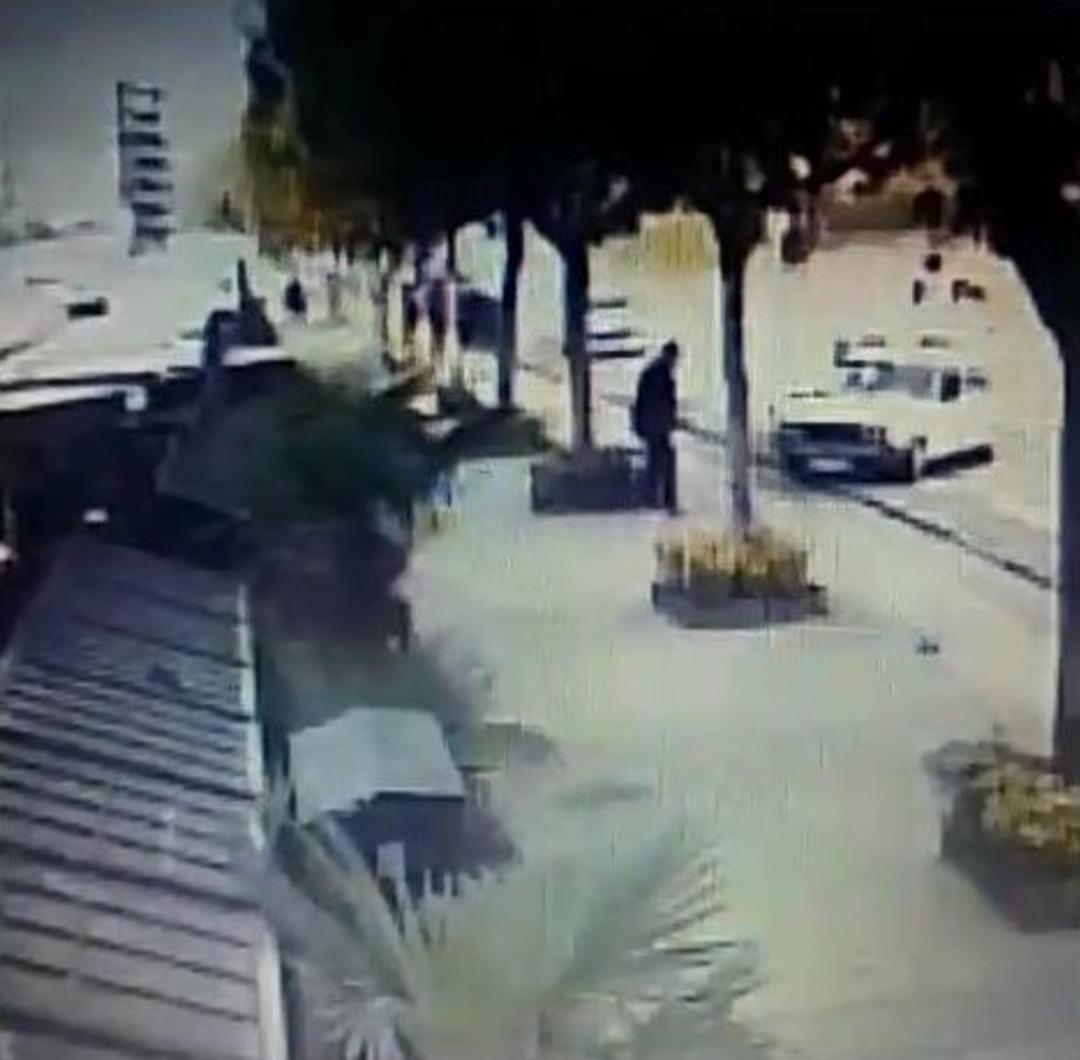 (&ouml;zel Haber) Hızla Gelen Otomobil Otopark&ccedil;ıyı B&ouml;yle U&ccedil;urdu