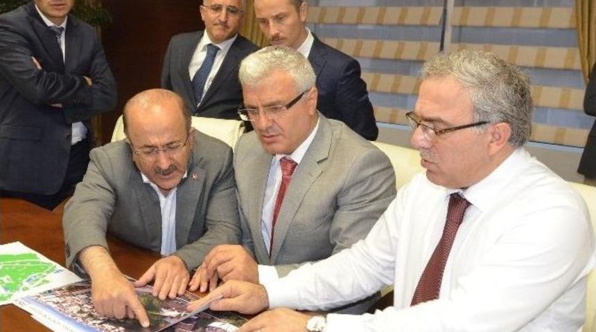 B&uuml;y&uuml;kşehir Belediyesi, Ayasofya&rsquo;da İnşa Edilen Yapıları Toki&rsquo;den Satın Aldı