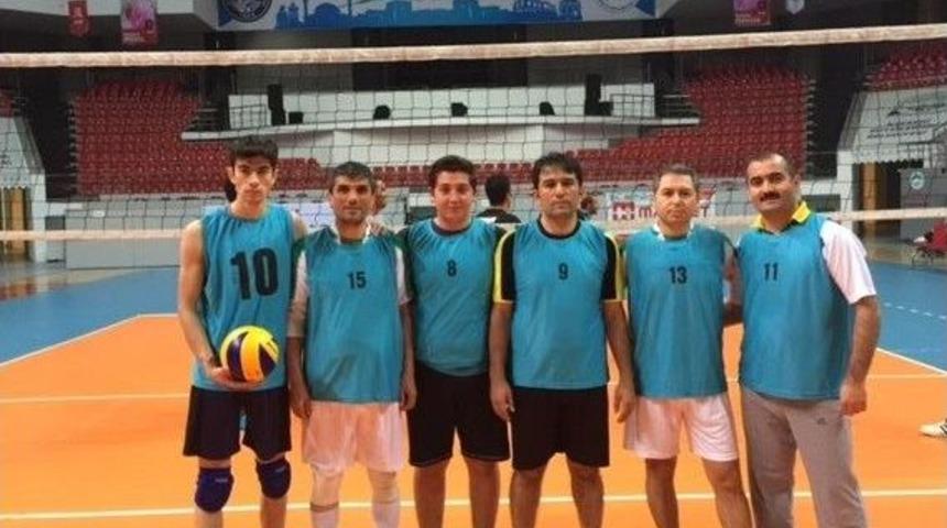 Kayseri B&uuml;y&uuml;kşehir Belediyesi Kurumlar Arası Voleybol Turnuvası Başladı