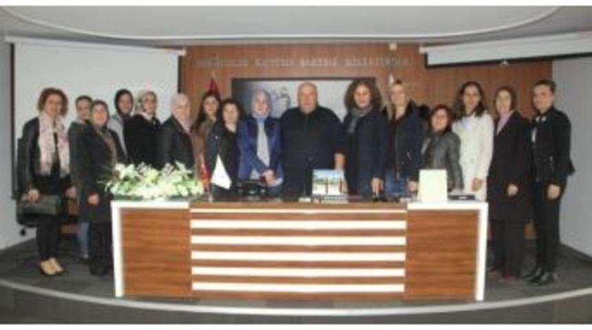 Kadın Kollarından Amasra Belediyesini Ziyaret