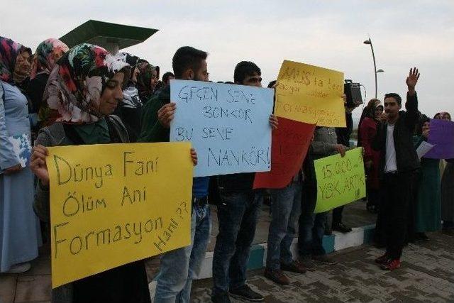 Üniversite Öğrencilerinden ‘formasyon’ Eylemi