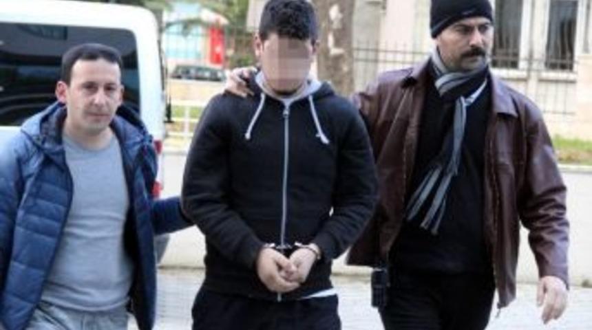 Facebook&rsquo;tan İstediği K&ouml;pekleri Vermeyince &Ccedil;aldı