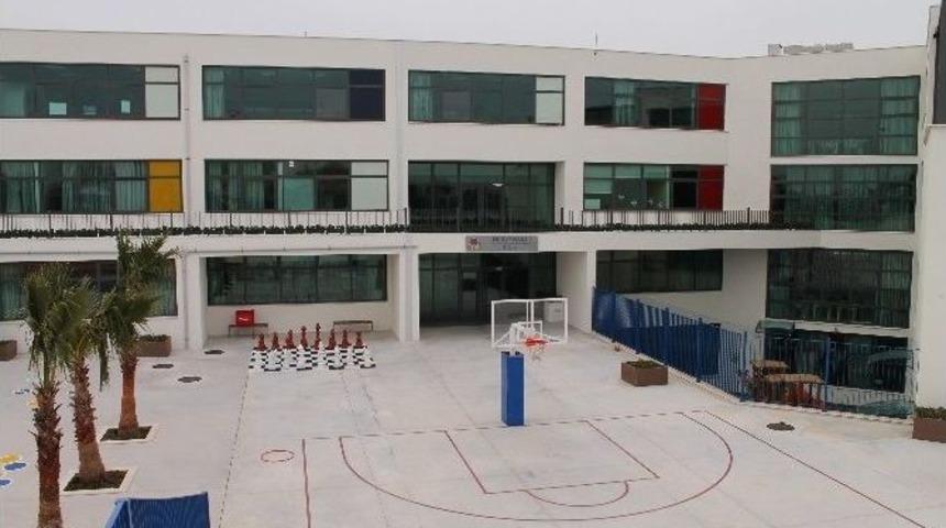 Ted İzmir Koleji &Ouml;ğrencilerini İş Hayatına Hazırlıyor