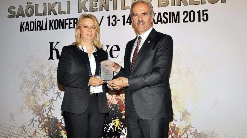 Muğla B&uuml;y&uuml;kşehire &lsquo;sağlıklı &Ccedil;evre&rsquo; &Ouml;d&uuml;l&uuml;