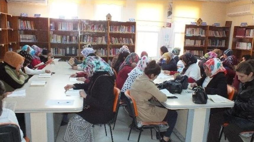 Kitabını Alan K&uuml;t&uuml;phaneye Gitti