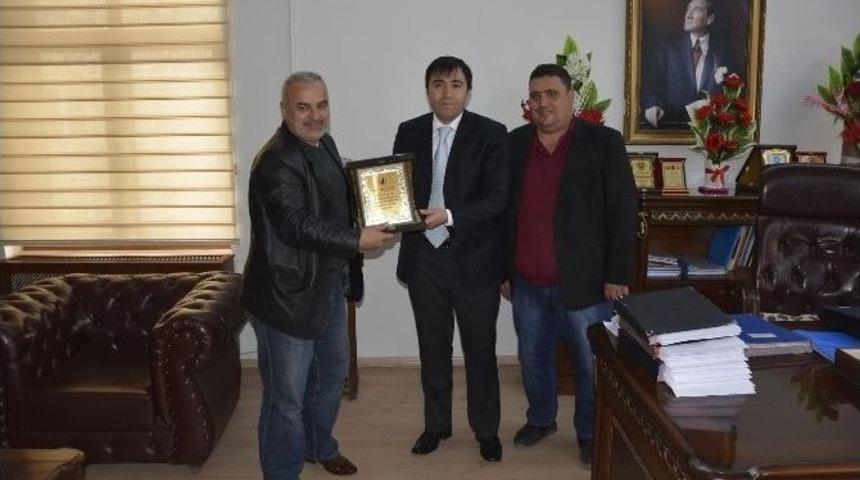 Viranşehir Spor&rsquo;dan, Kaymakam Citer&rsquo;e Teşekk&uuml;r Plaketi&rlm;