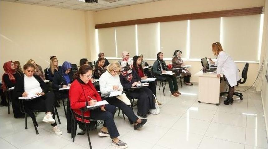 Şehitkamil&rsquo;li Hanımlar İngilizce &Ouml;ğreniyor