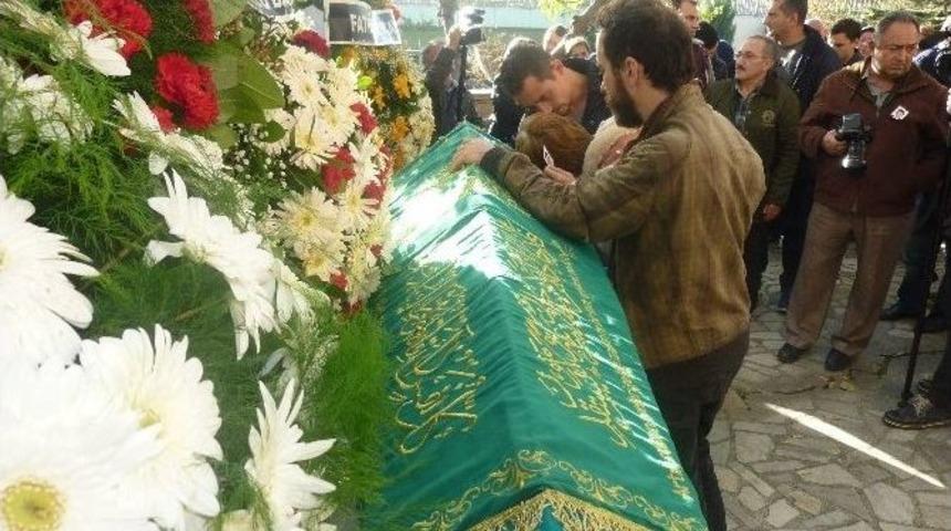 Akra&rsquo;da Boğulan Thy Kabin Memuru Cem Şehit Son Yolculuğuna Uğurlandı