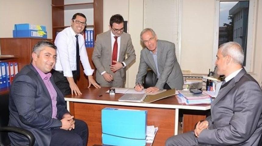 Dinar Belediyesi İle Asans&ouml;r Firması Arasında Anlaşma Yapıldı