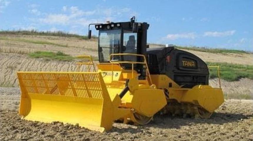 Kilis Belediyesi&rsquo;ne &Ccedil;&ouml;p Compactor Aracı Hibe Edildi