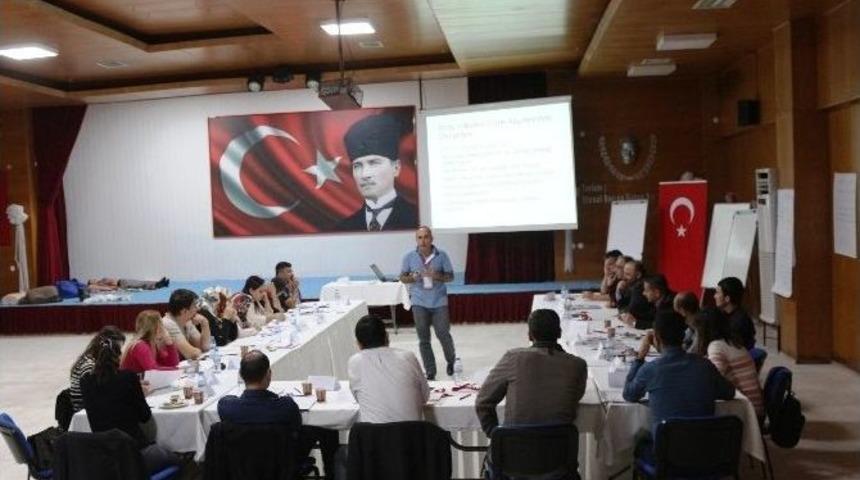 Beş İlin Sağlık Personeli Mersin&rsquo;de İlkyardım Eğitici Eğitimi Alıyor