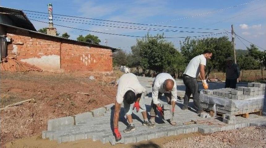 Yenik&ouml;y&rsquo;e Yeni Yollar