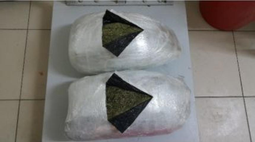 Diyarbakır&rsquo;da 12 Kilo 700 Gram Esrar Ele Ge&ccedil;irildi