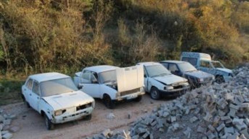 Biga Belediyesi Hurda Ara&ccedil;ları Topladı