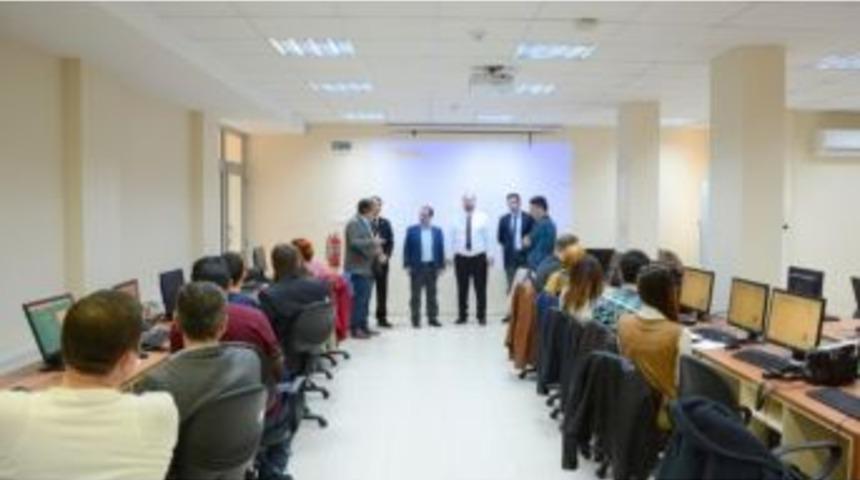 T&uuml;rksat&rsquo;tan &Ccedil;om&uuml; Personeline Eğitim