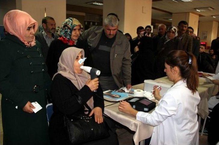 Erü’de Vatandaşlara Ücretsiz Koah Testi Yapıldı G5