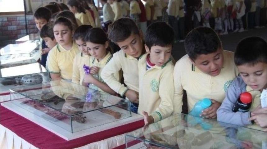 &Ccedil;anakkale 100. Yıl Gezici M&uuml;zesi Ortaca&rsquo;da