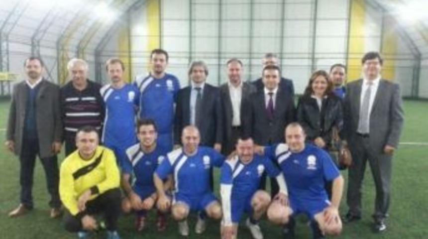 Sağlık &Ccedil;alışanlarının Halı Saha Turnuvası Sona Erdi