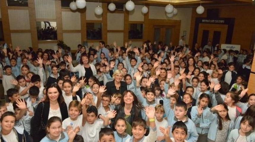 Konyaaltı Belediyesi&rsquo;nde 600 &Ouml;ğrenci Tiyatro İzledi