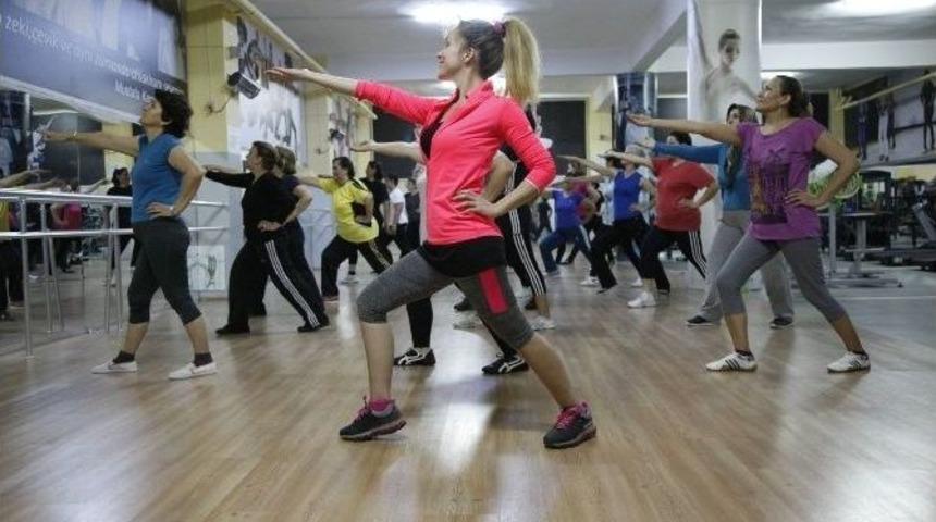 Kadınlar Sporla Sağlık Kazanıyor