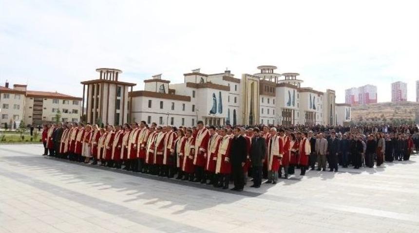 Neh&uuml;&rsquo;de 2015-2016 Akademik Yılı A&ccedil;ılış T&ouml;reni D&uuml;zenlendi